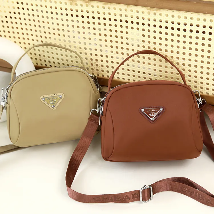 2025新款防水斜挎包女百搭迷你小包包休闲手提包出门随身手机包夏