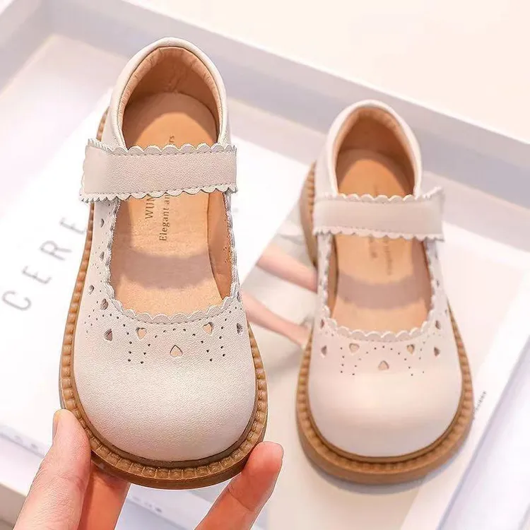 女童皮鞋春秋2024新款白色儿童鞋中大童单鞋公主鞋黑色学生演出鞋