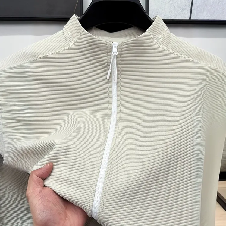 高端时尚春秋季轻户外梯级纹长袖T恤男女情侣款梭织拉链立领夹克