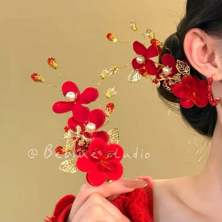赤霞绣金~新中式红色花朵夹子头饰发夹女高级感盘发饰新年头花
