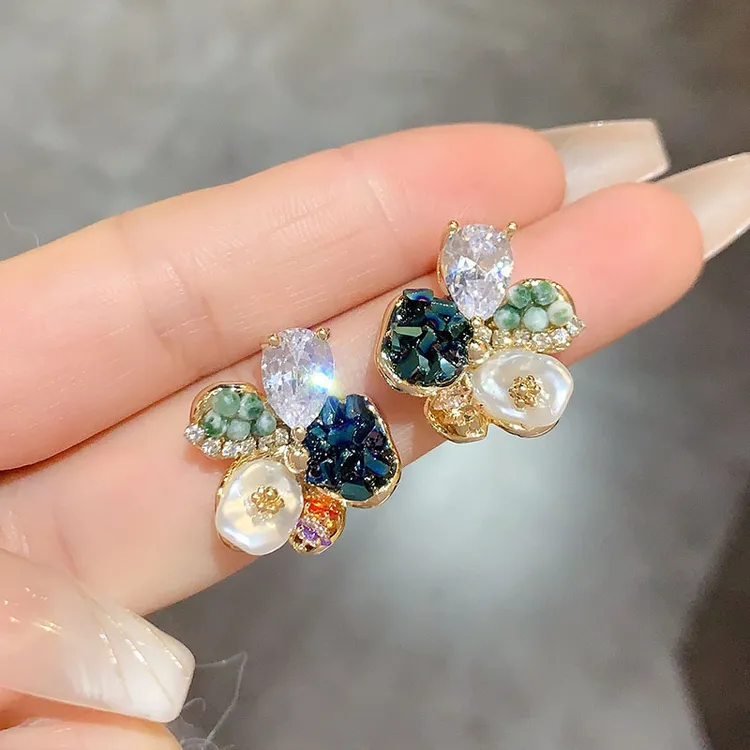 铜合金仿水晶耳饰 手工款复古水晶花瓣耳钉女民族风轻奢网红银针