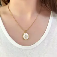 铜合金项链 白色贝壳裂纹刻面椭圆形项链女时尚轻奢高级感锁骨链