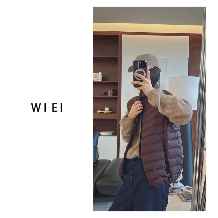 《WI EI》MIU*安心95霍尔多巴吉鹅绒连帽轻薄鹅绒服/马甲W25408018