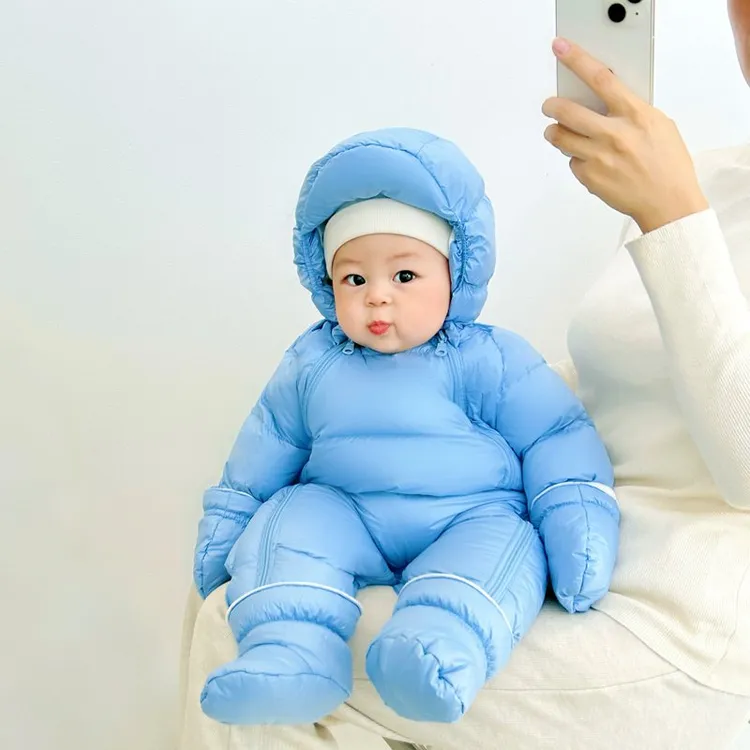 婴儿羽绒服连体衣新生儿哈衣抱服男女宝宝外出服抱衣加绒加厚爬服