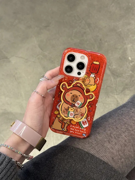 ins全包财神卡皮巴拉适用苹果16promax/15pro新款13手机壳硬壳