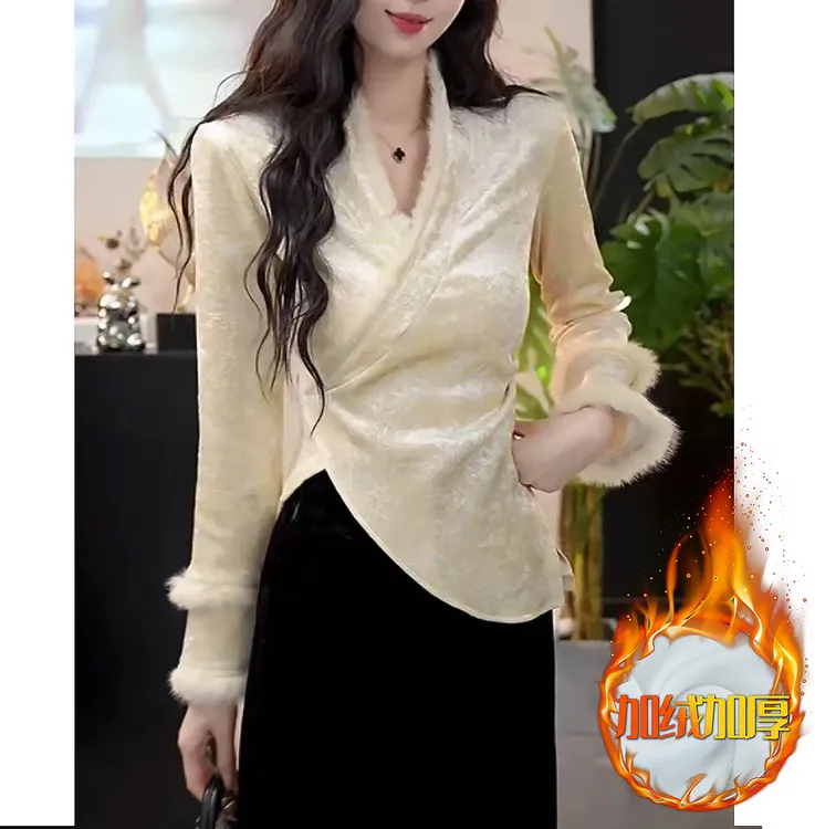 【全额运补】加绒秋冬新中式浮雕压花丝绒打底修身显瘦毛毛拼接上衣