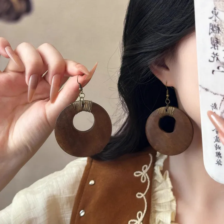 波西米亚木质大圈圈耳环女中古复古夸张耳钩2026新款高级感耳饰品