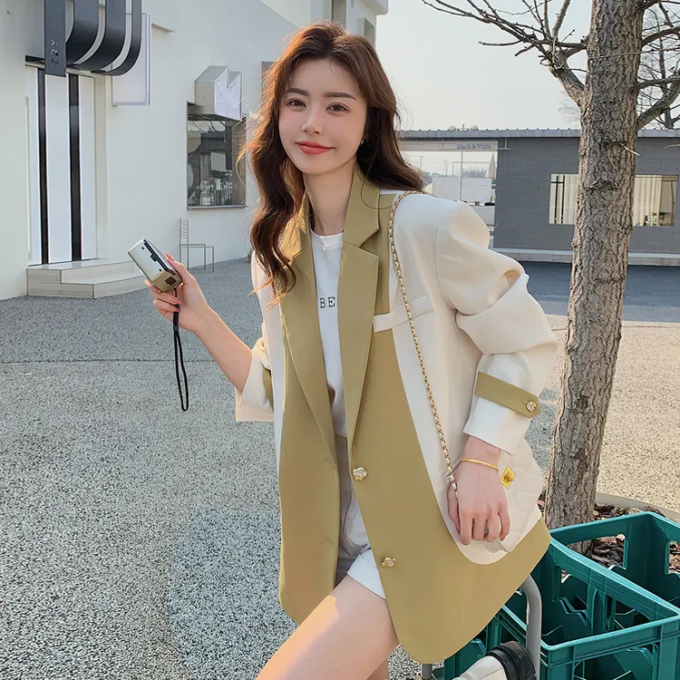 秋季新款撞色拼接设计感简约小众西装外套女韩版宽松休闲小西服潮