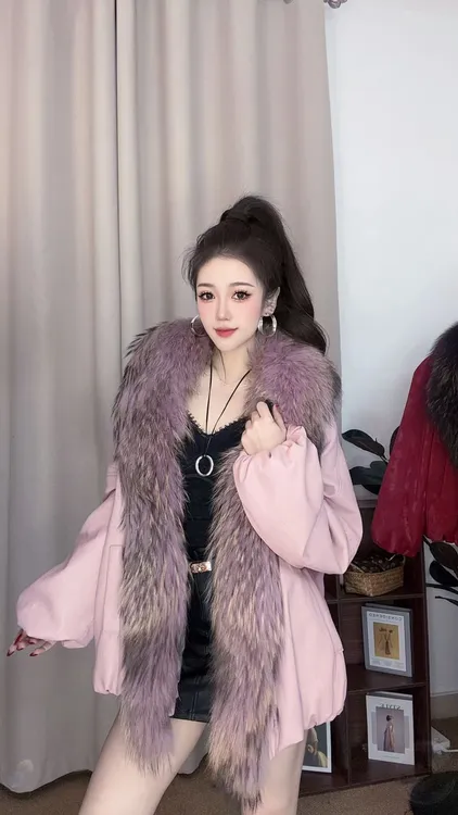 25670粉色厚款冬季宽袖慵懒风毛领可拆短外套百搭设计师休闲