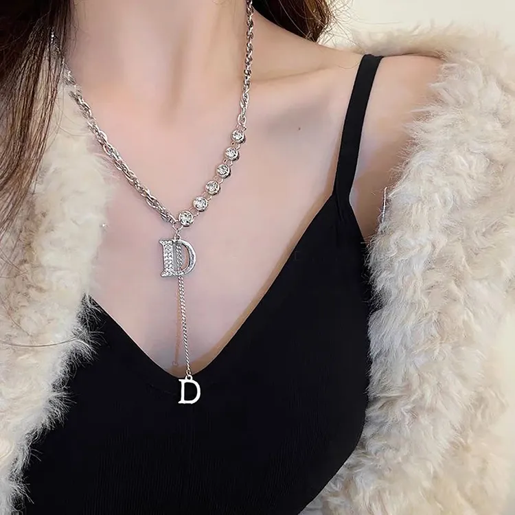 钛钢项链 D字轻奢设计项链女钛钢流苏项链毛衣链高级感小众秋冬款