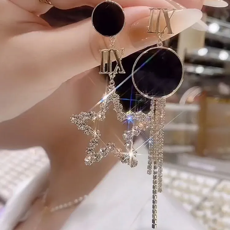 合金耳饰 潮韩版不对称黑色耳环女高级感气质小众夸张五角星耳饰