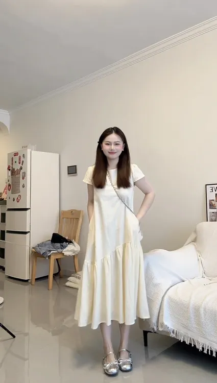 法式小个子显高连衣裙高级感夏季2025 新款气质圆领显瘦小众裙子
