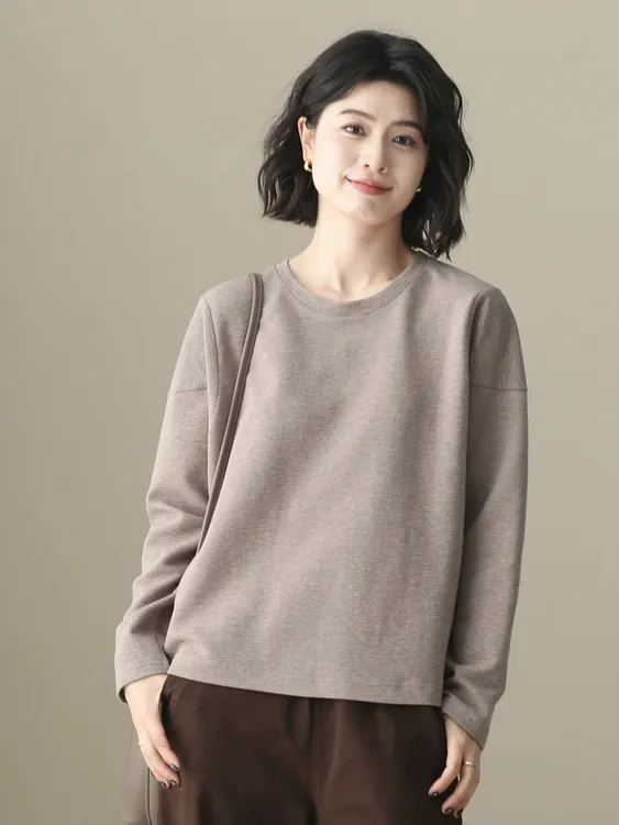 左耳左岸 纯色长袖打底衫女2025秋新款 圆领休闲宽松T恤大码上衣