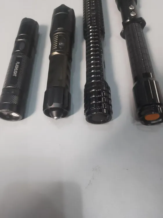 短款大功率多功能手电筒防身手电电子赶猪器可应急高压电击防卫器