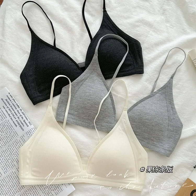 细肩带法式深V领舒适无痕内衣女小胸三角杯薄款无钢圈美背文胸夏