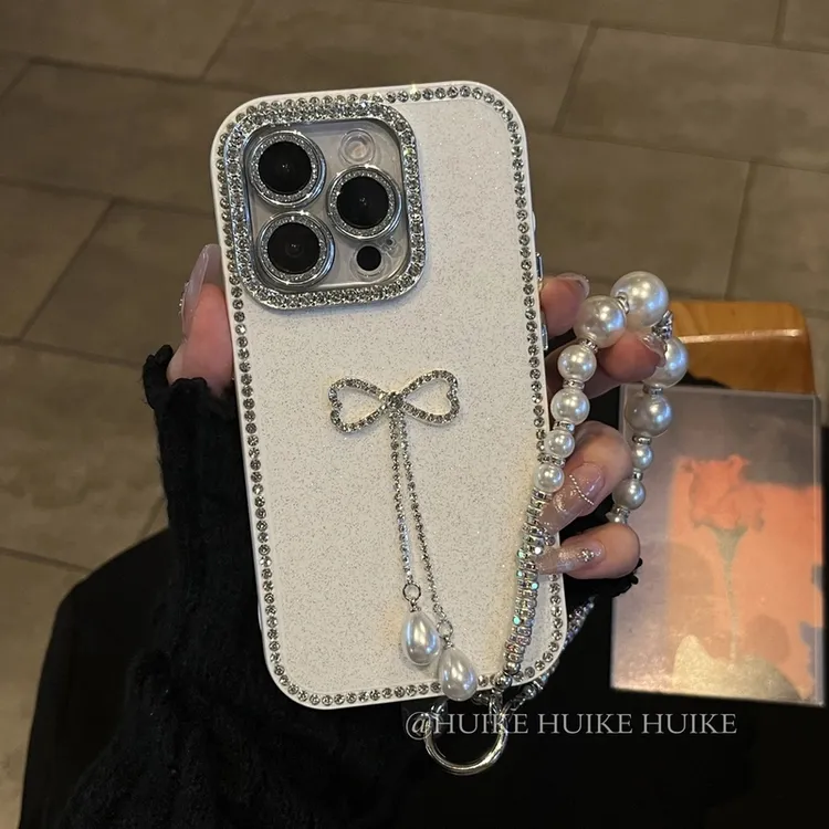 高级感气质镶钻蝴蝶结适用苹果16手机壳iphone15/14/13promax手链