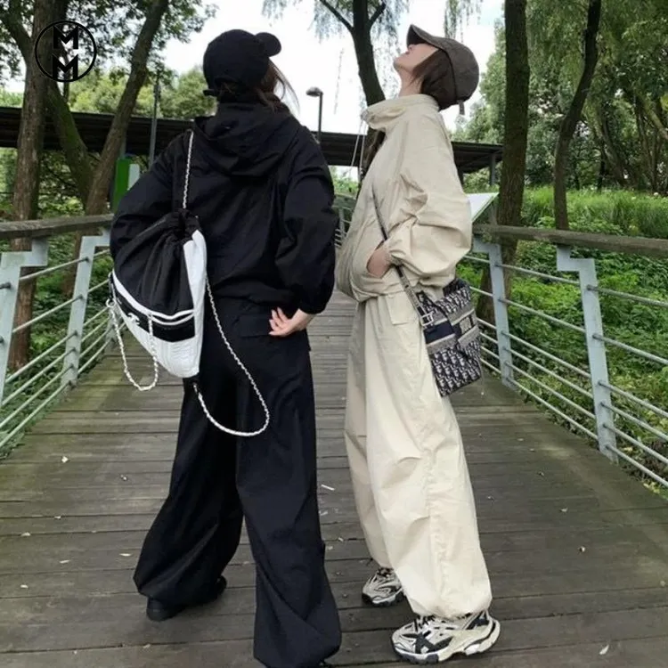 美式夏季穿搭运动套装女高级感炸街冲锋衣外套降落伞裤休闲两件套