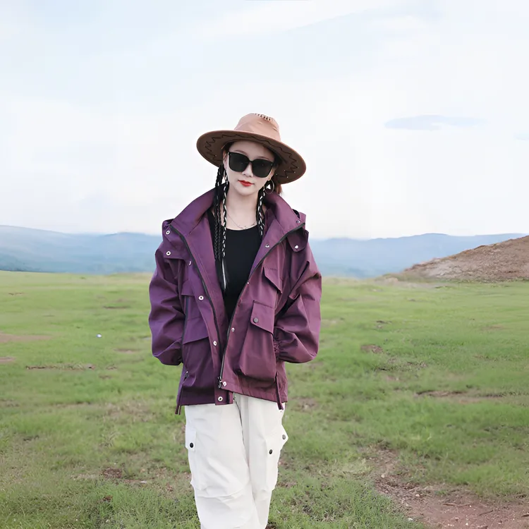 春秋大口袋冲锋衣外套女短款小个子上衣2026新款女装风衣时尚外套