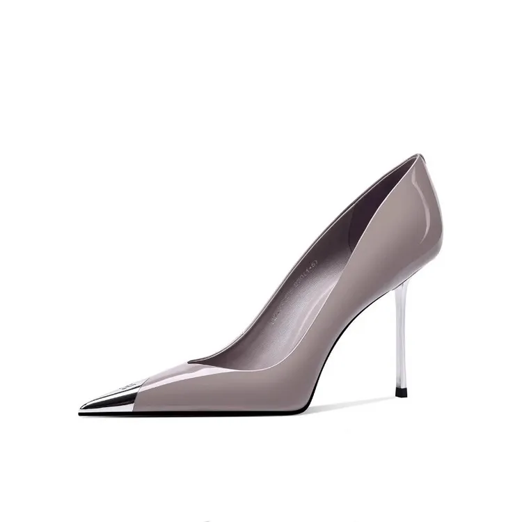 灰色尖头高跟鞋女2025年春季新款漆皮设计感百搭细跟浅口时尚单鞋