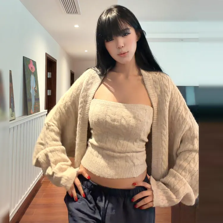 慵懒风针织套装女秋冬季新款辣妹抹胸背心麻花毛衣开衫外套两件套