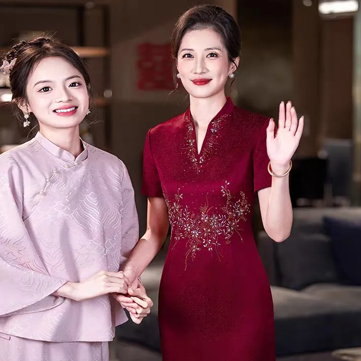 高端喜婆婆婚宴装妈妈礼服2025新款轻奢高级感旗袍高贵年轻款洋气
