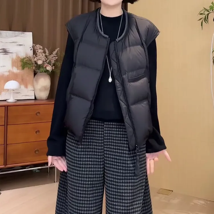 宽松显瘦短款无袖坎肩马夹2026秋冬新款时尚韩版简约百搭棉服马甲