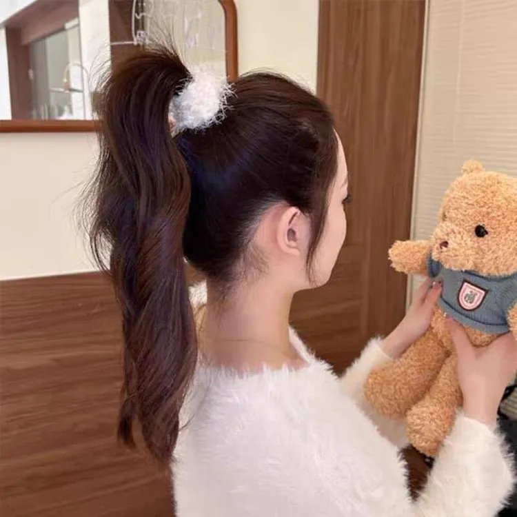秋冬柔软高弹力耐用毛球发圈女加粗不勒头马尾毛绒扎发绳皮筋