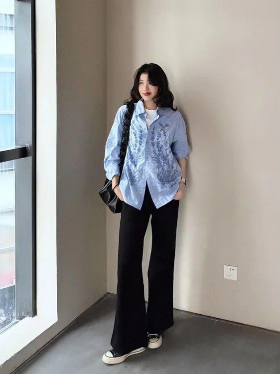 2025秋季新款韩系蓝色花卉印花长袖衬衫白色短袖t恤黑色休闲裤