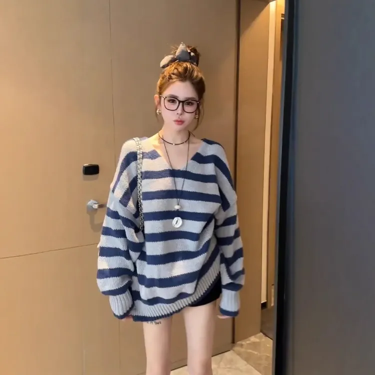 气质慵懒风V领条纹毛衣针织衫女秋冬新款高级感韩系宽松打底上衣