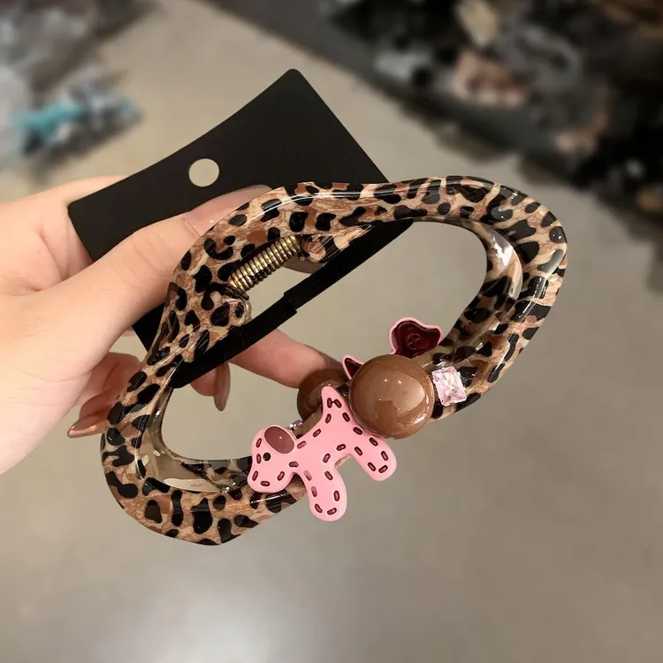 豹纹镂空云朵抓夹女高级感2025新款秋冬发量大后脑勺鲨鱼夹子发饰
