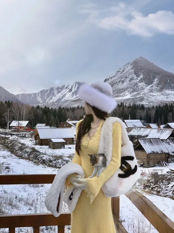 【雅乔定制】糯糯暖晴 蕾丝拼接毛衣裙羊毛针织连衣裙DYDD-25070200