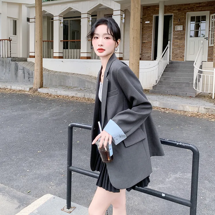 黑色休闲灰色西装外套女春季2025今年流行感气质时尚超好看短韩版