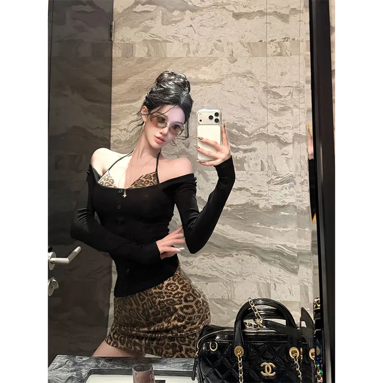 2026春季新款韩式搭配巨好看一整套针织上衣两件套配豹纹半身裙女