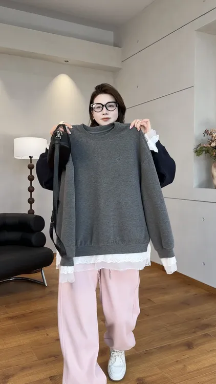 月月 2025【半熟秋日】百搭欧根纱蕾丝拼接下摆圆领卫衣 2510C6933