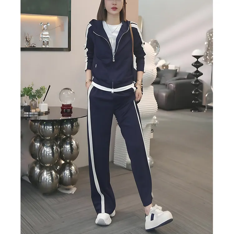 网红时尚炸街新款女装设计感拼色休闲套装开衫上衣阔腿裤两件套潮