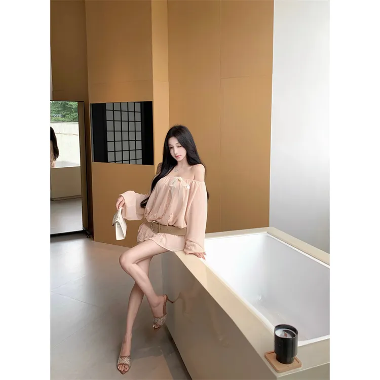 一字肩粉色花朵长袖雪纺衬衫女夏季温柔宽松衬衣休闲小众百搭上衣