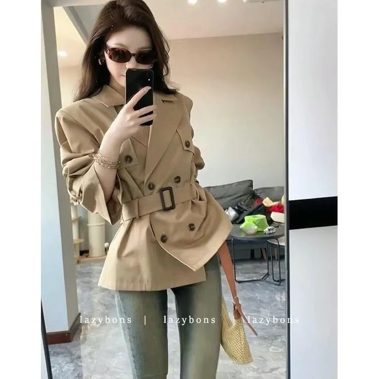 【5389人收藏】高级风衣外套秋季新款气质卡其色双排英伦小个子短款