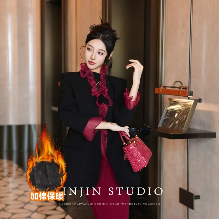 MD进进原创【美艳风采】2025秋冬气质加棉百搭设计师荷叶边西装外套