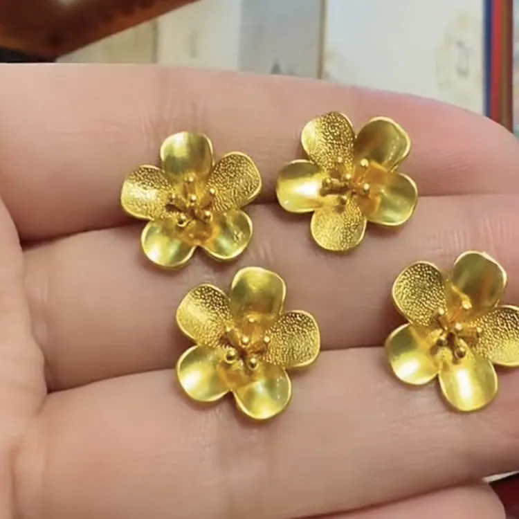 铜合金耳饰 藏式金色花朵耳环