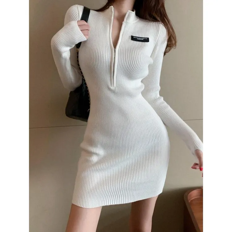纯色深V半高领拉链设计感针织连衣裙女秋辣妹套头长袖包臀短裙子