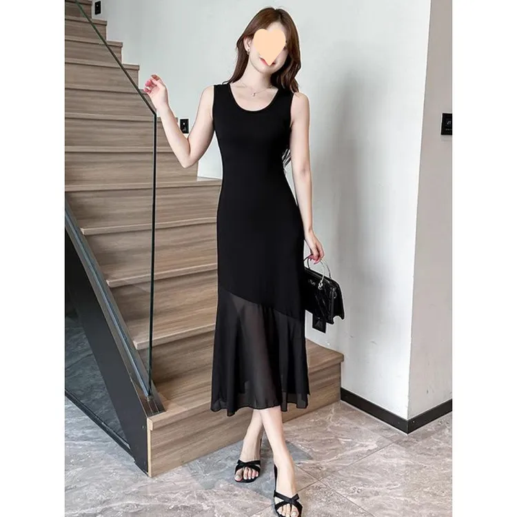 法式复古御姐背心无袖小黑裙高级修身新款显瘦气质名媛性感连衣裙