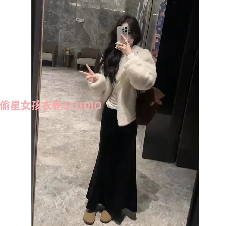 复古百搭鱼尾丝绒半身裙女秋冬新款高腰显瘦修身气质包臀a字长裙