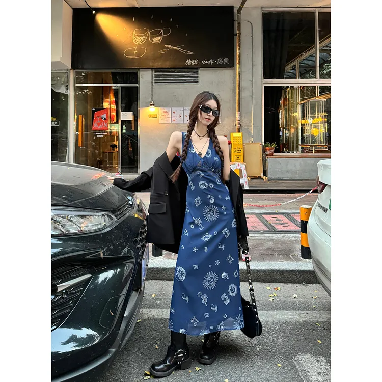西西里邂逅 复古V领蕾丝拼接背心连衣裙女收腰显瘦a字吊带长裙