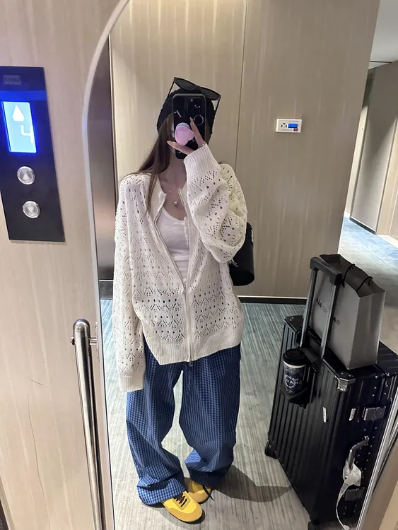 早秋设计感镂空钩花双拉链防晒罩衫外套宽松显瘦白色针织开衫上衣