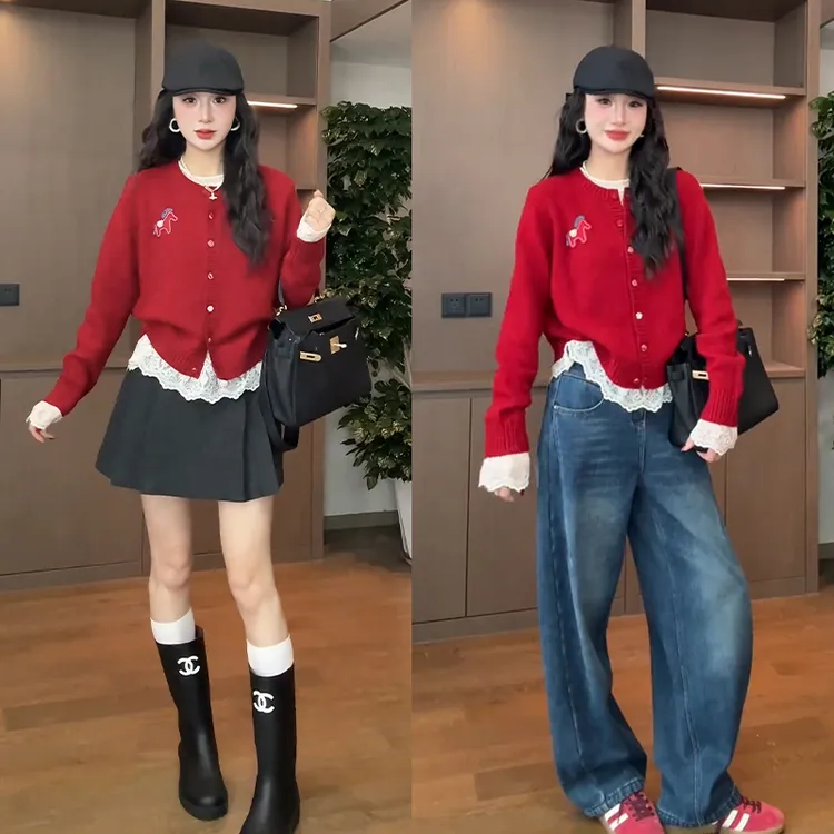 时尚穿搭女2026红色新款洋气减龄超好看打底衫针织开衫短裙三件套