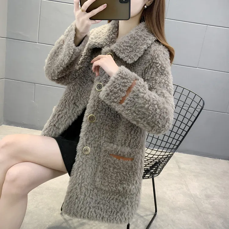 2025海宁新款羊剪绒大衣女羊羔毛一体颗粒皮毛显瘦中长款皮草外套