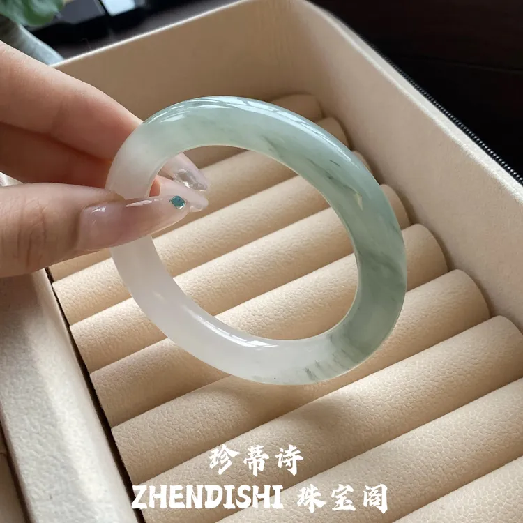 纯天然新疆天山翠手镯雪翠绿色玉镯女款金丝玉圆条平安镯正品玉石