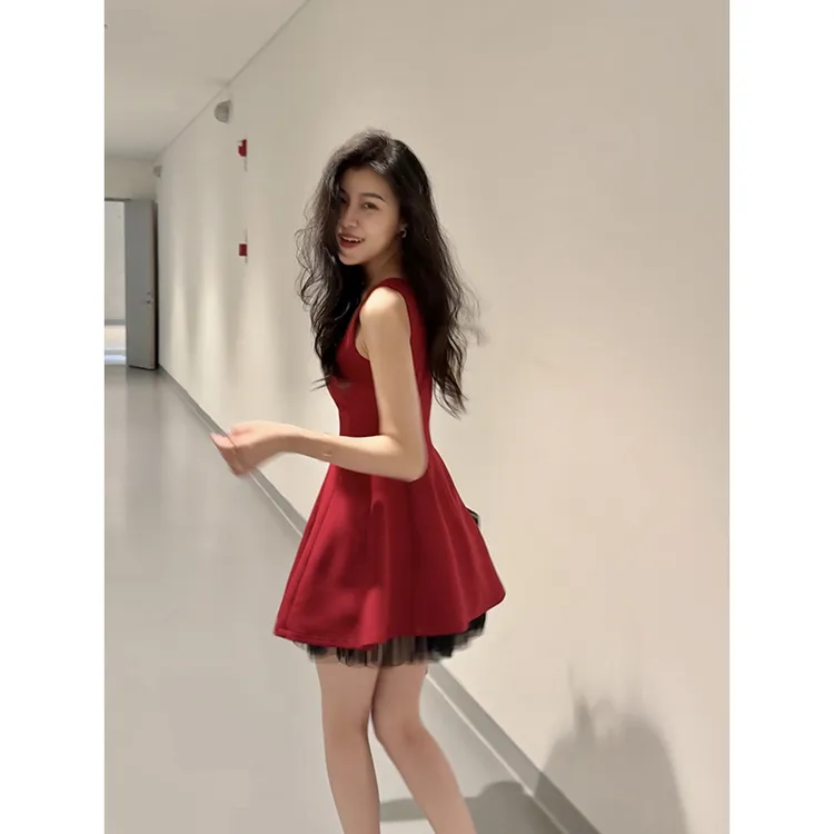 张阿星【玫瑰梦境】明媚耀眼赫本红吊带裙辣妹微蓬连衣裙W425A02148