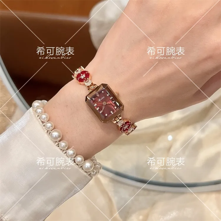 【希可】手链式手表女方盘精致新款高颜值女生轻奢小众女士女表1860