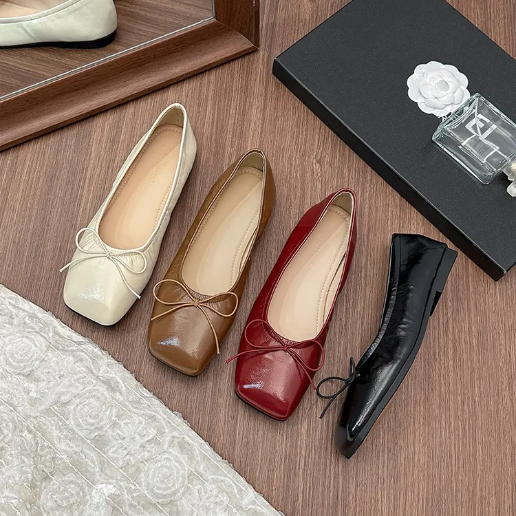 2025新款超软低跟浅口蝴蝶结方头休闲平底鞋舒适复古百搭单鞋女